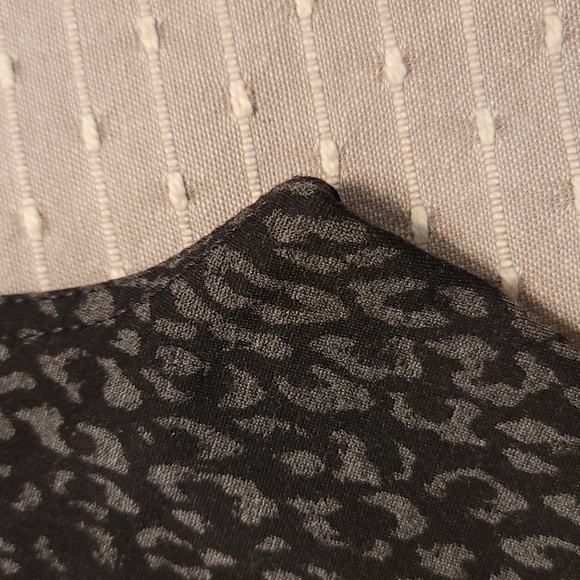 Leopard Print Skinnies - Picture 3 of 9